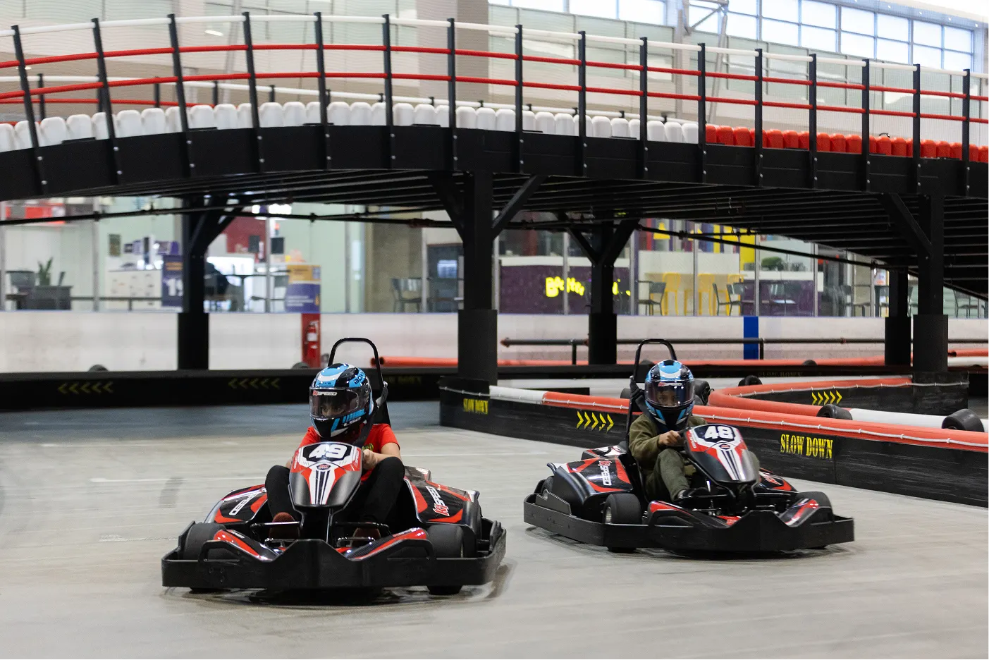 Go-kart party package details showing included races, activities, and event features